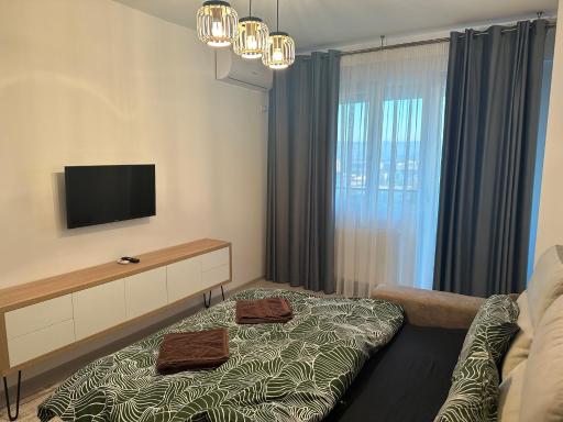 Daybreak Mood / a fancy place - Housity