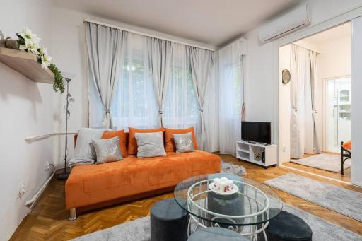 Mirage Monte Apartment - Housity