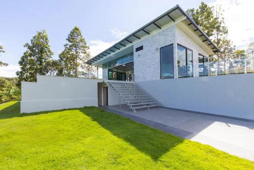 Stunning 3-Bed Villa in Chiang Mai - Housity