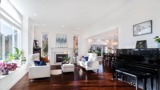 温西区豪华别墅附有按摩浴缸钢琴，接近机场downtown - Housity