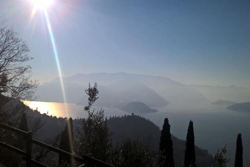 a slice of heaven over Como lake... - Housity