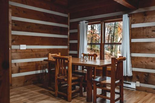 Deer Run Cabin at 36 North - Hot Tub - Housity