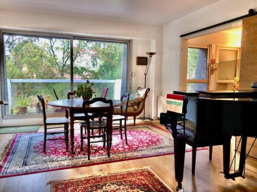 Classy unit in Fontainebleau - Housity