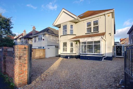 Beach Way House - Housity