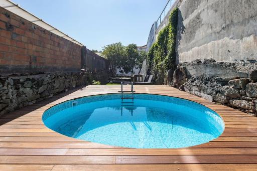 Almada Hideaway w/ AC & Private Pool by LovelyStay - Housity