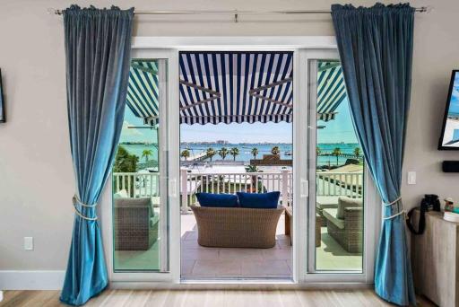 Luxury Coastal Home, Gulfport Waterfront District - Housity