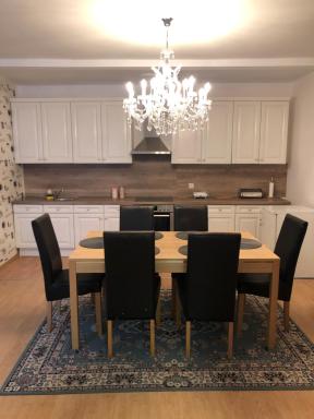 Saloon house - Housity