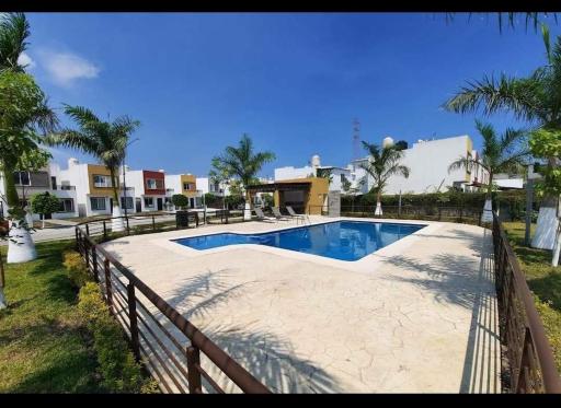 Valle Alto con Alberca - Housity