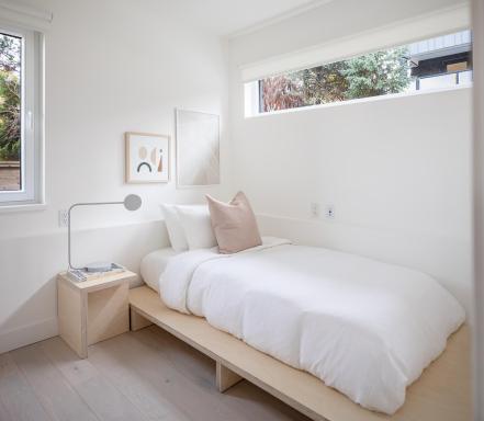 Lovely 2 Bedroom Guest House in East Vancouver - Housity