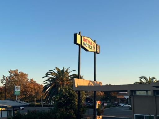ROYAL MOTEL TRACY - Housity