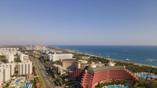 Sea View Apartment Near Beach With Balcony in Aksu - Housity