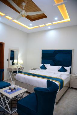 Hotel Grand Lahore - Housity