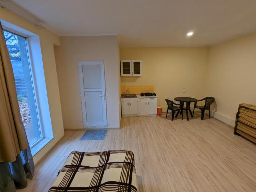 Berdo's Guest house - Housity