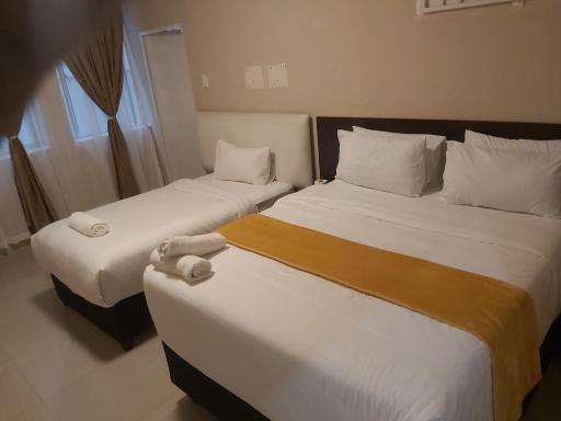 Blue Nile Lodge - Housity