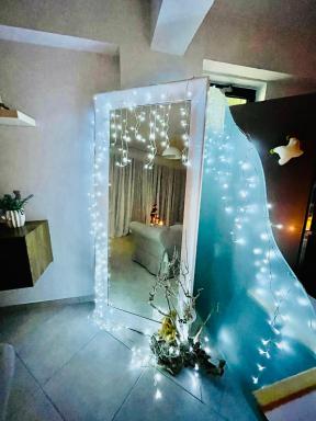Nadia's White Loft - Housity