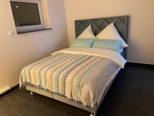 2 Zimmer wohnung zur tägliche Miete - Housity