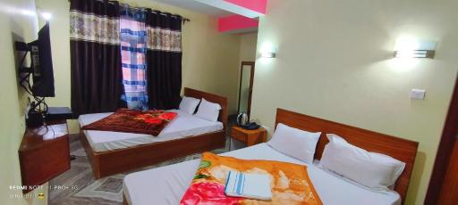 Hotel Nindik - Housity