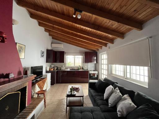 House near the Athens Airport, Spata. - Housity