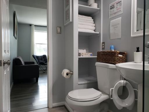 Private Duplex Near BWI Easy Access to I95 - Housity