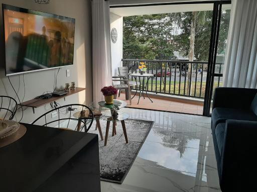 Apartaestudio Alto Living Cali, cerca a chipichape - Housity