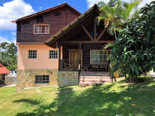 Green Sierra By Hospedify - Villa campestre con Piscina, Patio, BBQ, Jacuzzi, Billar, Gazebo para 16 personas - Housity