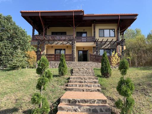 Pensiunea Sasha - Housity