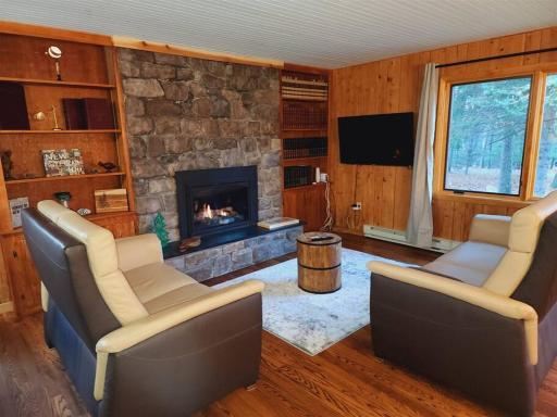 Poconos Perfect Mountain Get-A-Way located in Lake Harmony! SR340 - Housity