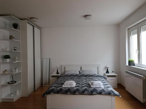 WHITE apartment - Housity