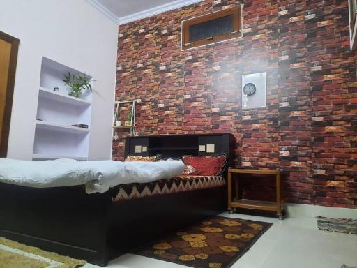 2BHK AIRPORT 5KM ,RAILWAY STATION 5KM - Housity