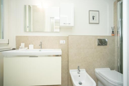 Modena Centro Junior Suite - Housity