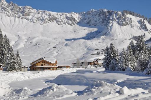 Les Roches 1500 - Housity