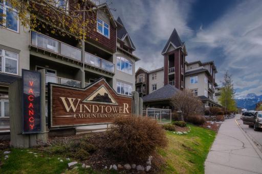Windtower Condo Lodge - 2or4 Sleeps - Housity