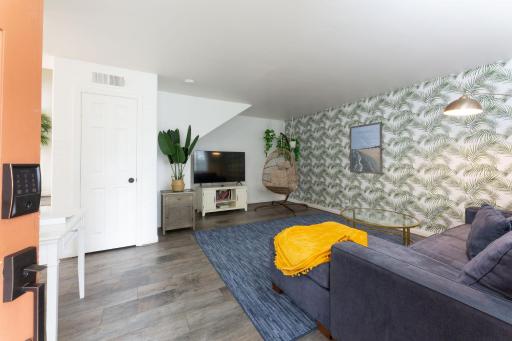 Long Beach! 2 Car Garage, Smart TV, PlayStation 4 - Housity