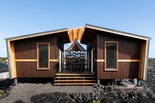 THE OHANA HOUSE, Amazing Tiny Home on A Volcanic Lava Field! - Housity