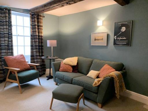 Smuggler's Cottage - Housity