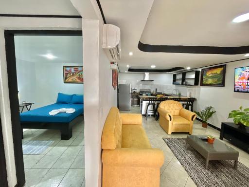 Panda House - Housity