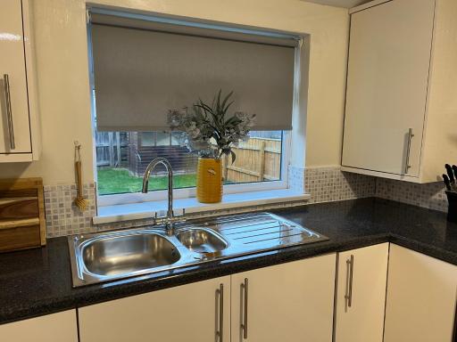Honeybee House - Housity