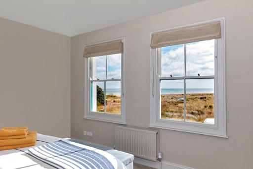 Bosun Cottage - Boutique retreat on the beach - Housity