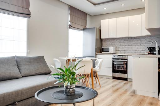 Central Platinum Apartments 31 - Housity
