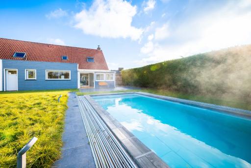 Grande maison avec piscine et jacuzzi à la campagne - Housity
