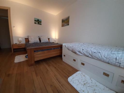 CHARLES AU PREMIER - Housity