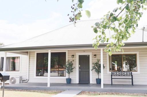 Jacaranda cottage - Housity