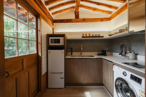 Luxury hanok with private foot bathtub - SN10 - Housity
