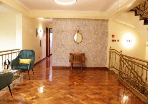 Smothers Suites and Restaurant - Housity