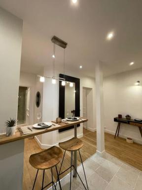Paris15 eme Chic appartement atypique et calme - Housity