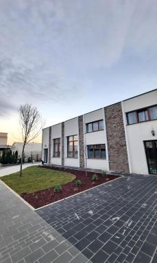 Grifon Apartmani - Housity