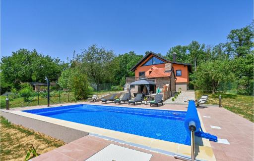 Lovely Home In Kapela - Housity