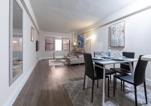 One Bedroom Modern Apartment In New York - Housity