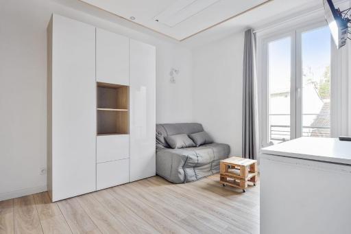 Modern studio on courtyard in the heart of the 13th district - Welkeys - Housity