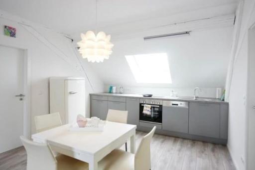 Exklusive Ferienwohnung “alte Dorfschull“ Kollig - Housity